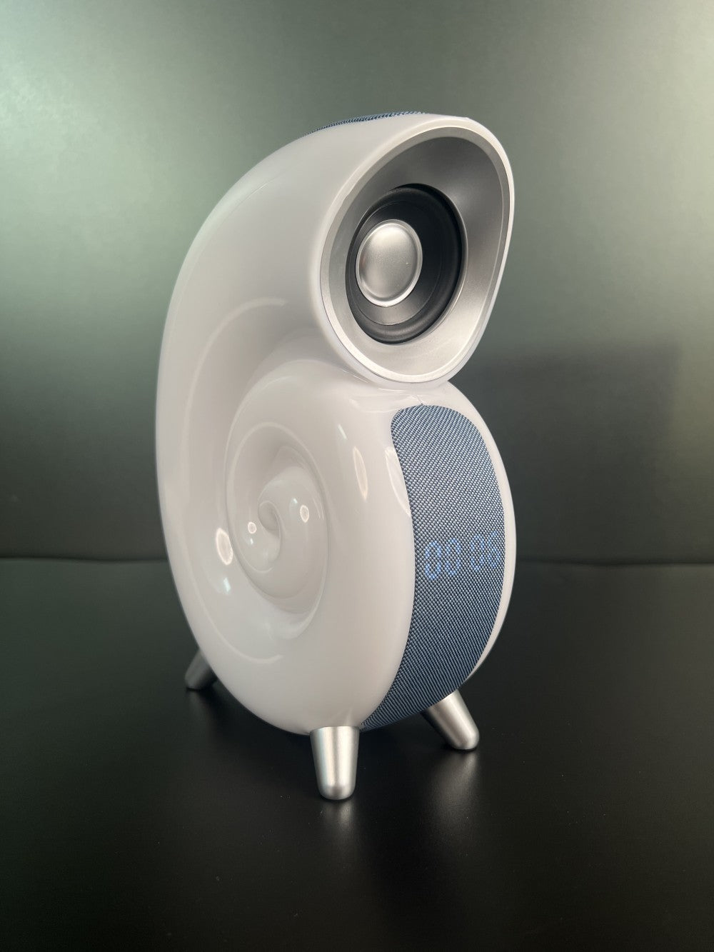 Creative Intelligent Plastic Bluetooth Audio System