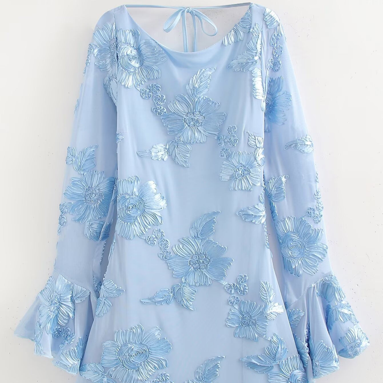 Round Neck Elegant Backless Mesh Three-dimensional Dress