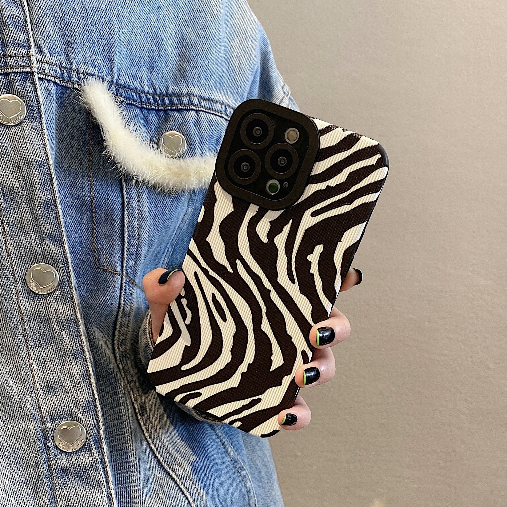 Creative Zebra Pattern Fashion Phone Case