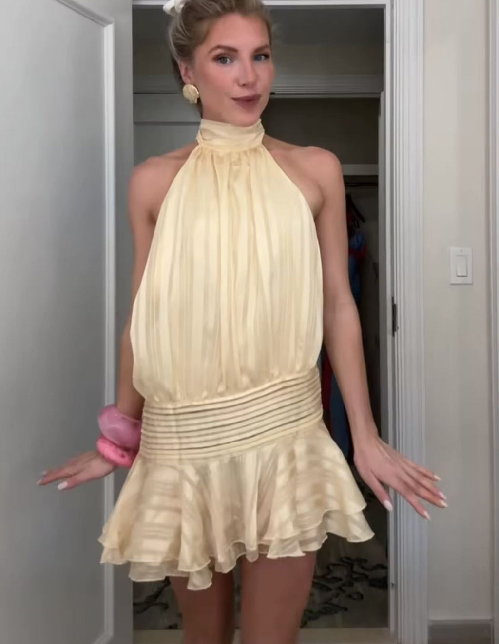 Women's Graceful And Fashionable Halter Satin Dress