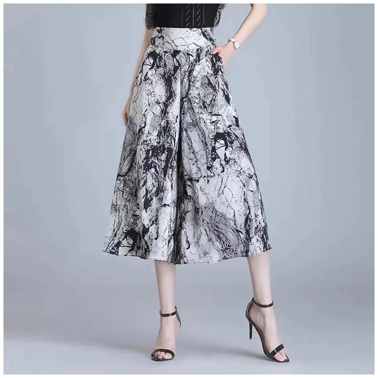 Slim And Casual High Waisted Printed Wide Leg Capris
