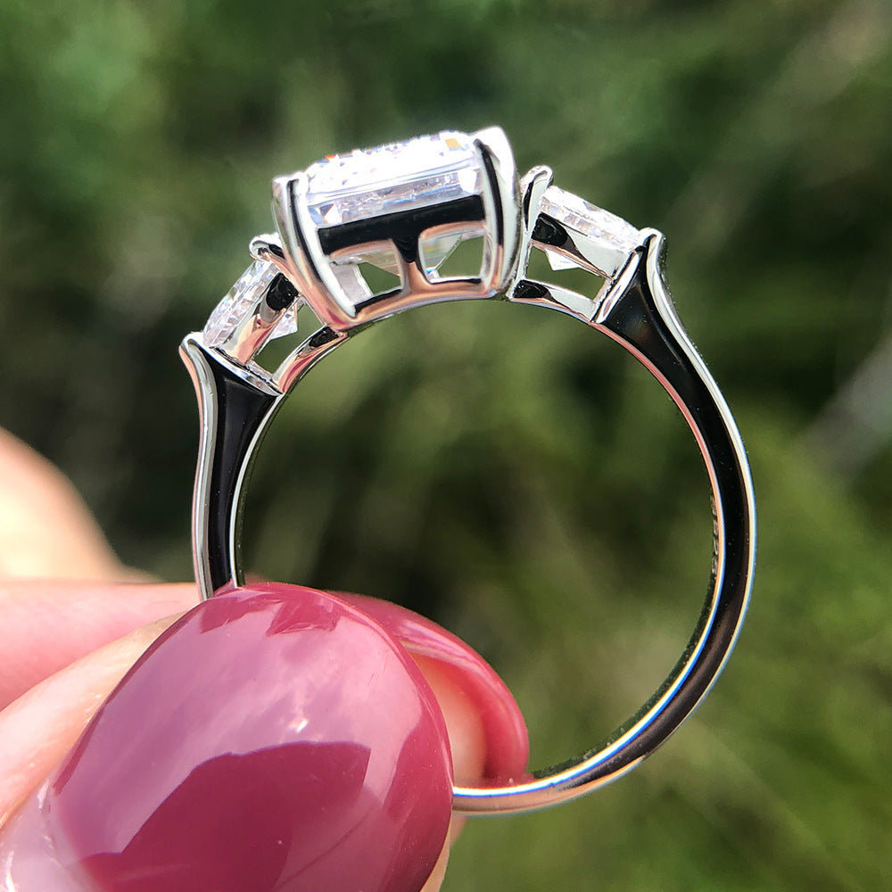 S925 Sterling Silver Artificial High Carbon Diamond 7 Carat Aquamarine Ring