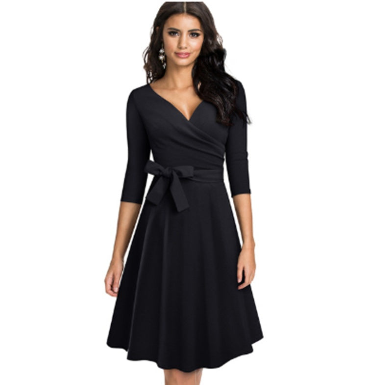 V-neck Waist Slimming A-line Skirt Fashion Lace-up Slim Dress