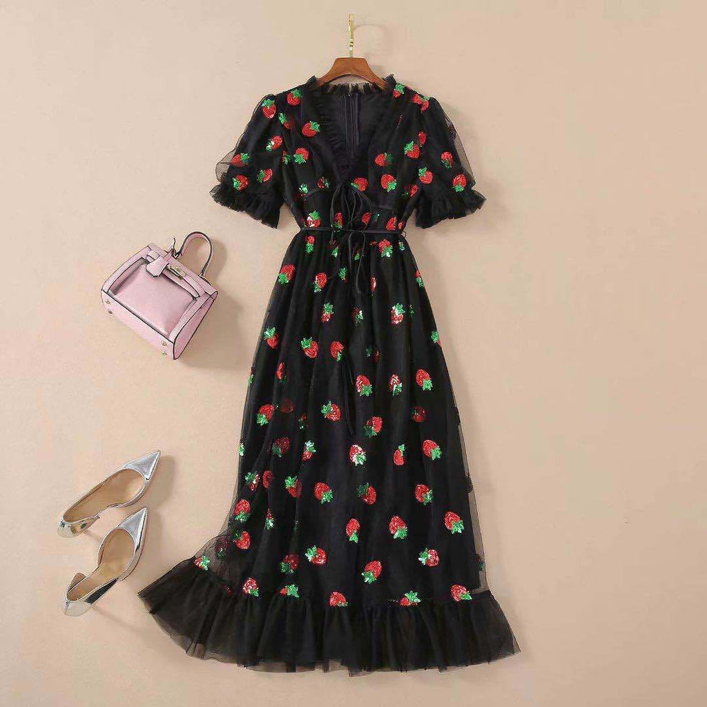 Cross-Border Dress French Strawberry Two-Color Sequined Long Skirt Mesh Lace Strap Slim Fashion Even