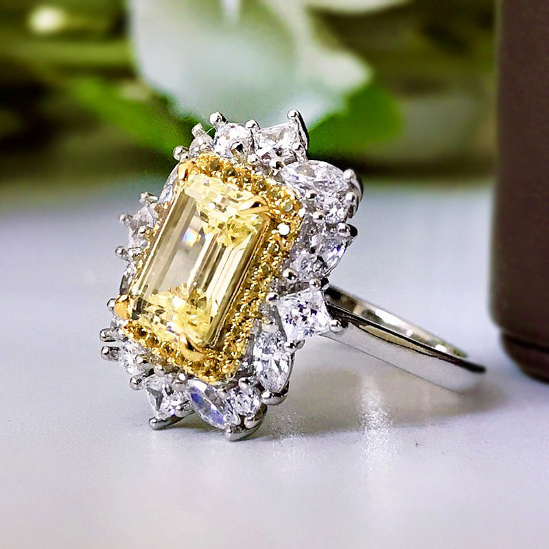 Simple And Generous Ring Group With Diamond Inlaid Wedding Ring