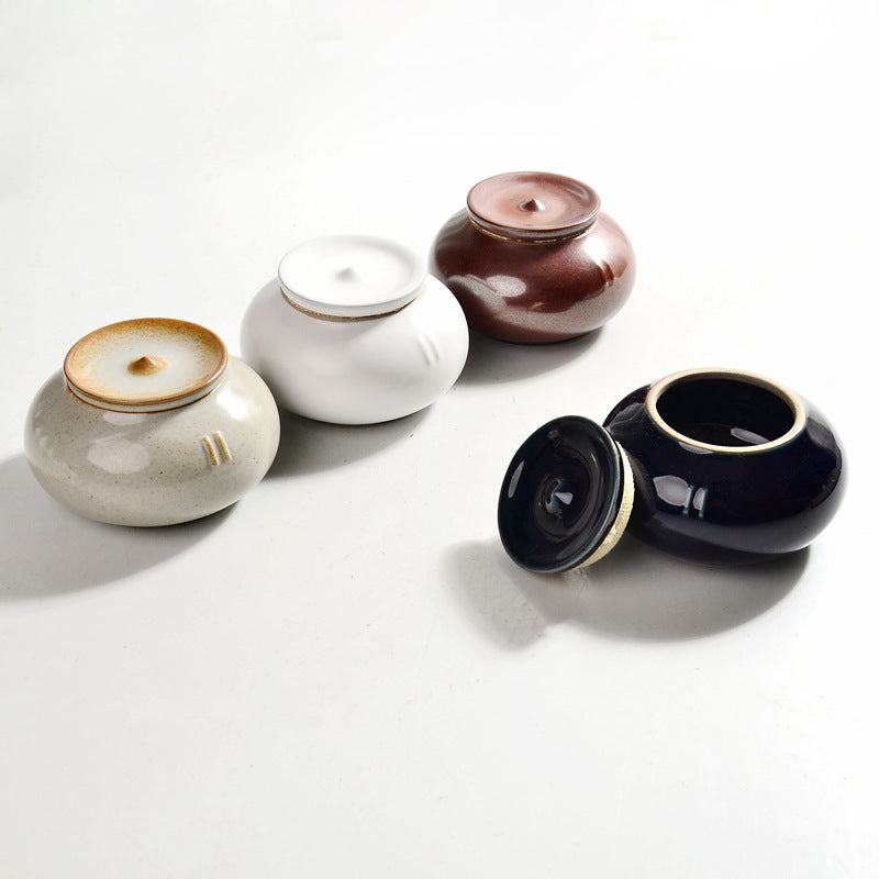 Round Retro Face Powder Sealed Ceramic Tea Pot