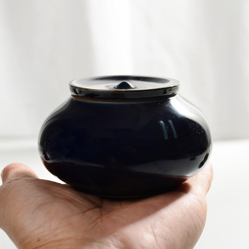 Round Retro Face Powder Sealed Ceramic Tea Pot