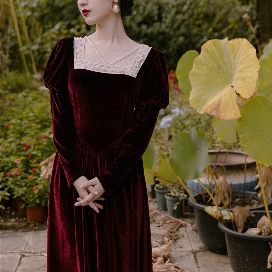 Temperament Retro Velvet Long Sleeve Dress