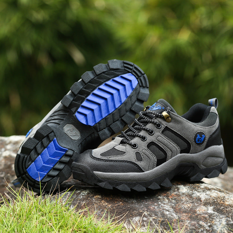 Outdoor hiking shoes