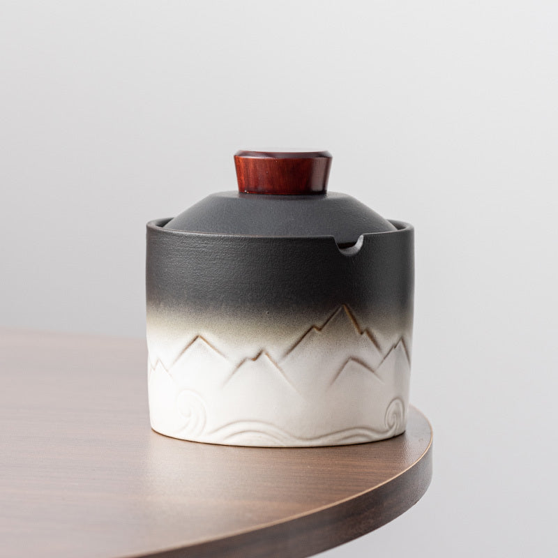 Household Prevent Fly Ash Ceramic Ashtray With Lid