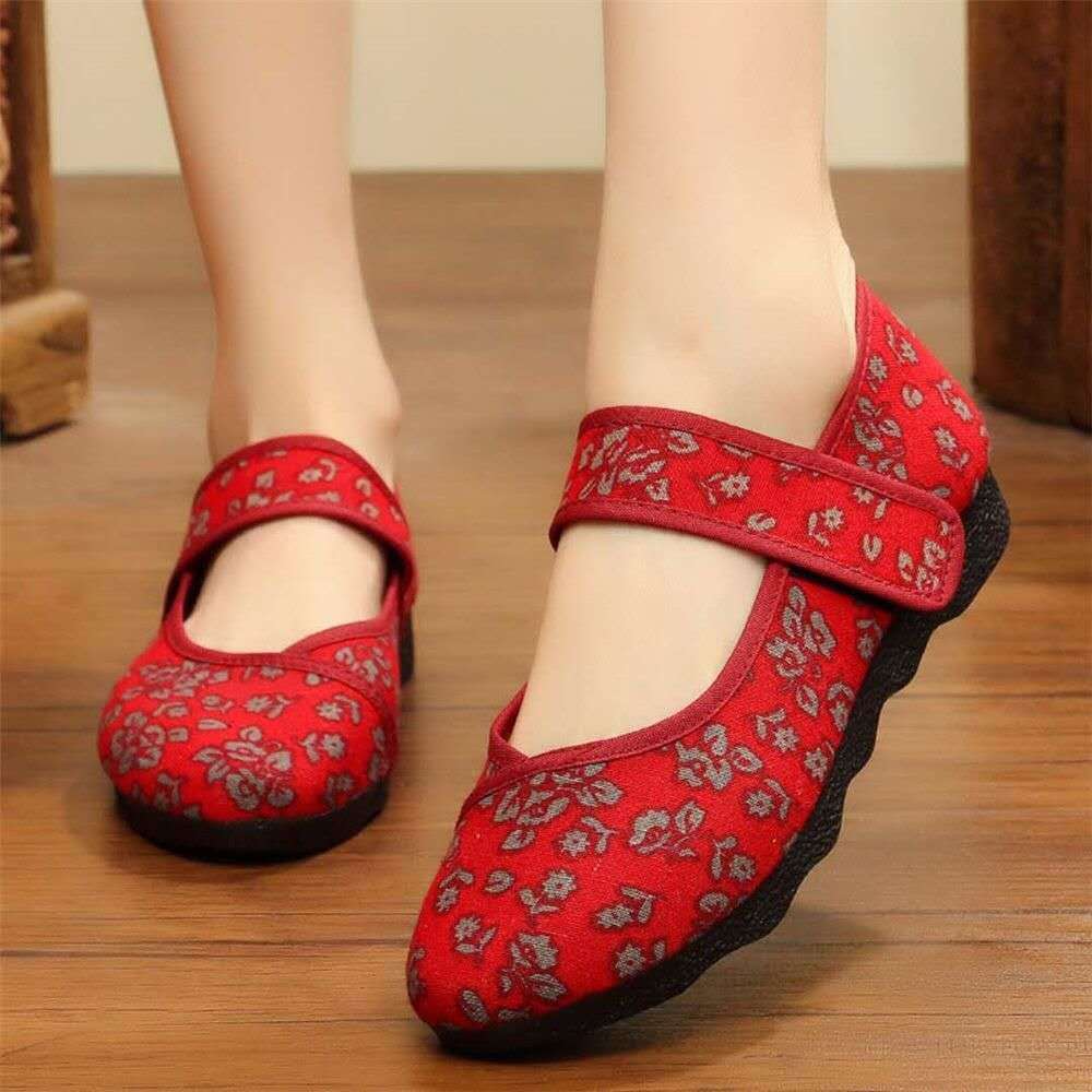 Middle-aged And Elderly Mother Comfortable Flat Soft Bottom Cloth Shoes