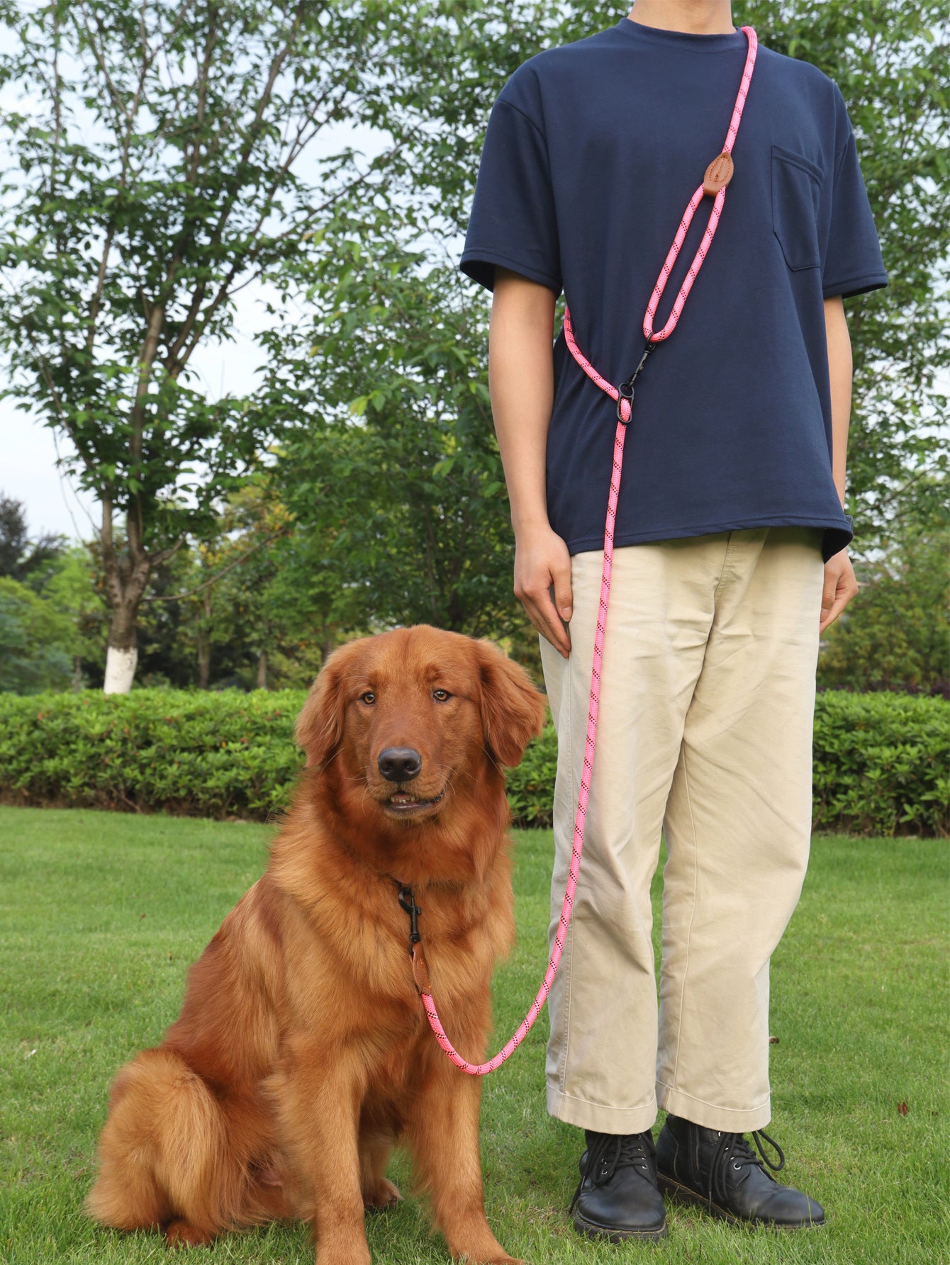 Pet Multifunctional Adjustable Reflective Hand Holding Rope