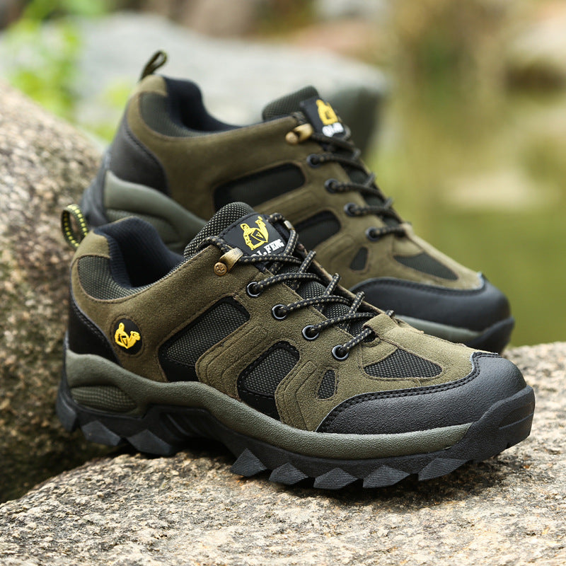 Outdoor hiking shoes
