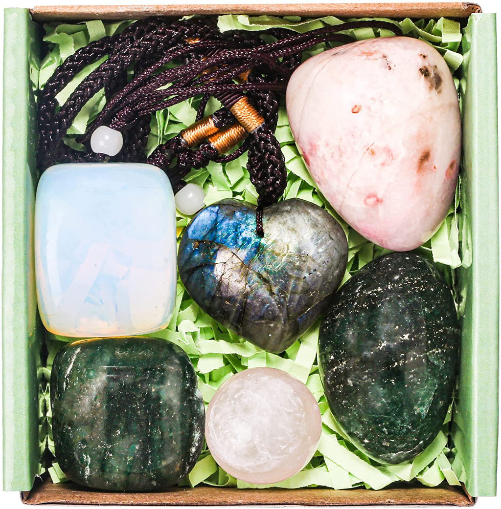 23 Piece Natural Crystal Stone Set Gift Box