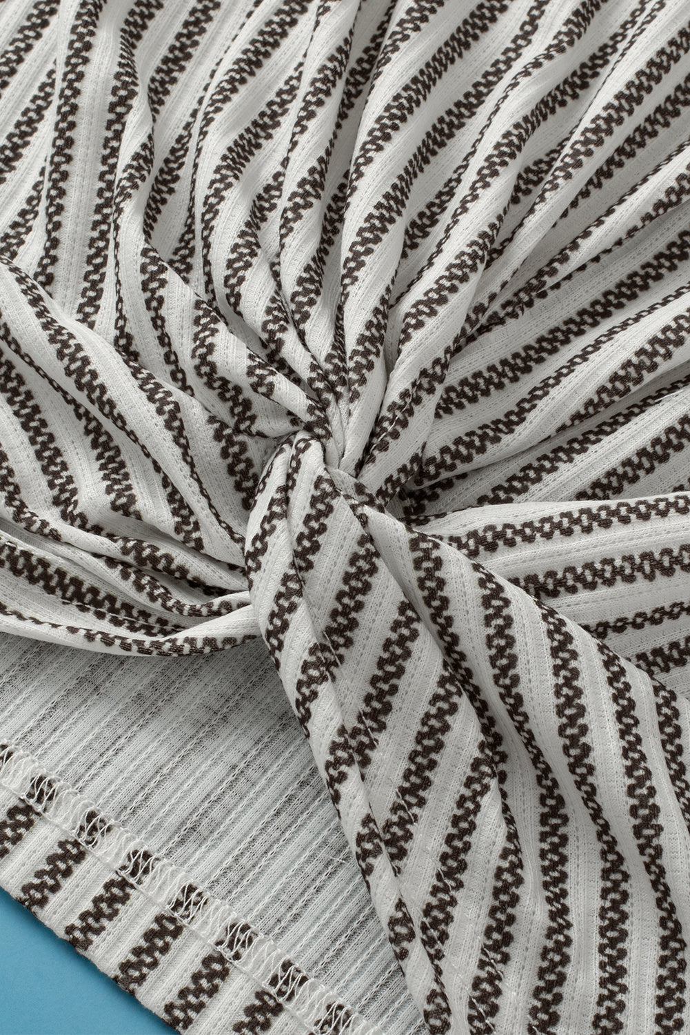 Women's Round Neck Sleeveless Hollow-out Striped Printed Vest