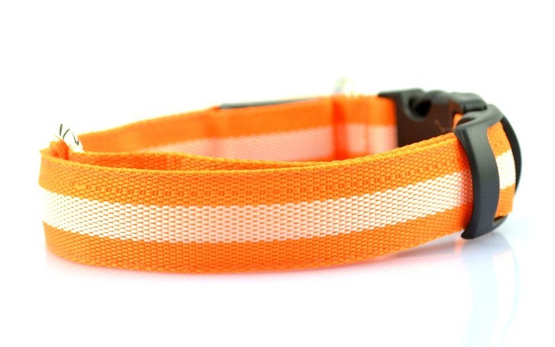 Manufacturer's spot 2.5cm stripe fiber LED luminous pet collar dog ring 6 color 3 size