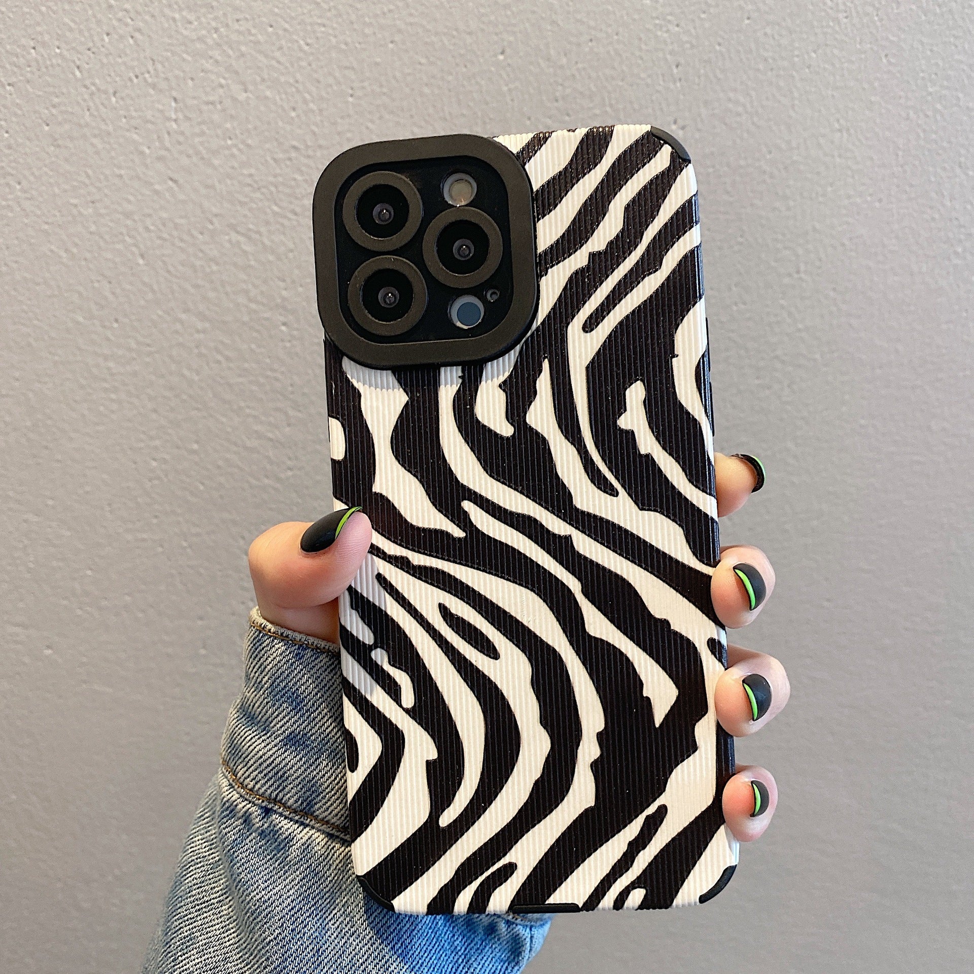 Creative Zebra Pattern Fashion Phone Case