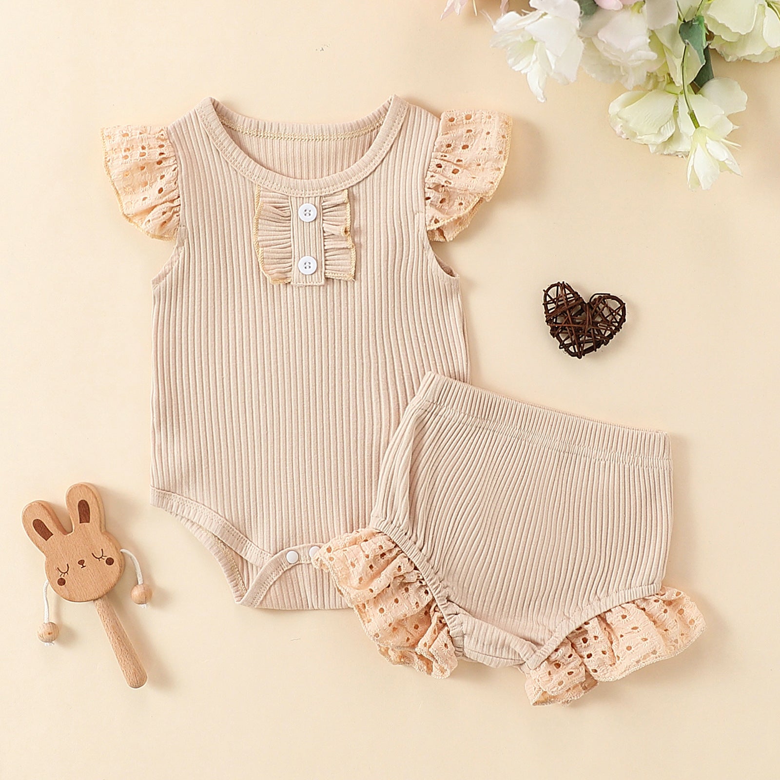 Girls' Flounced Sleeve Buttons Sunken Stripe Cotton Shorts Suit