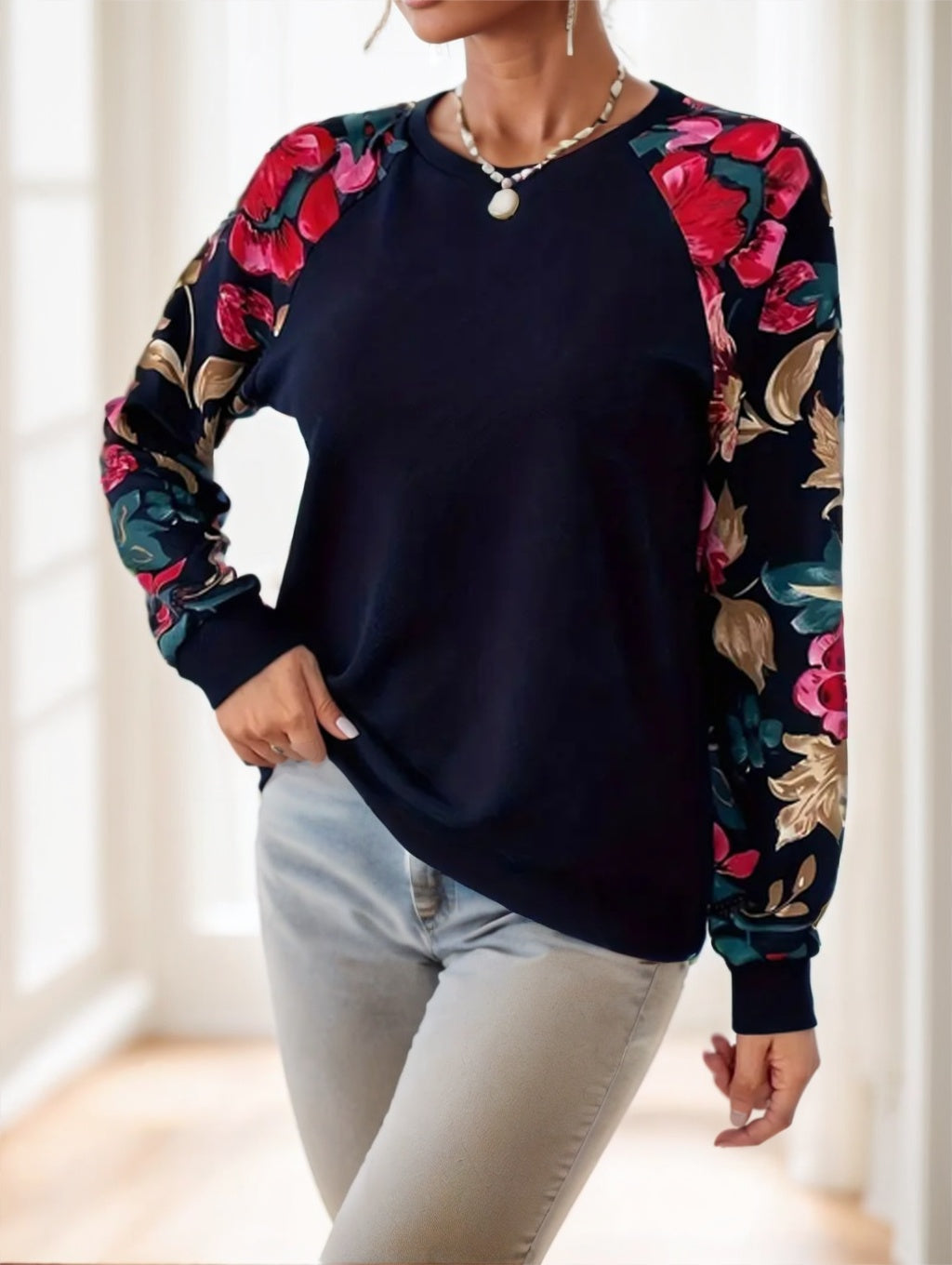 Ladies' Long-sleeved Flower-shaped Top