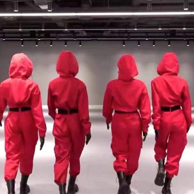 One Piece Plus Belt Plus Gloves