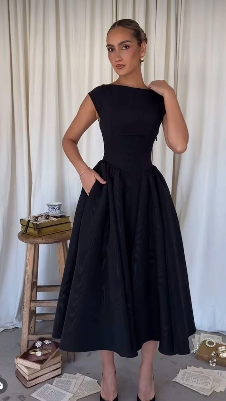 Solid Color Sleeveless Dress Spring New Backless Waist Trimming