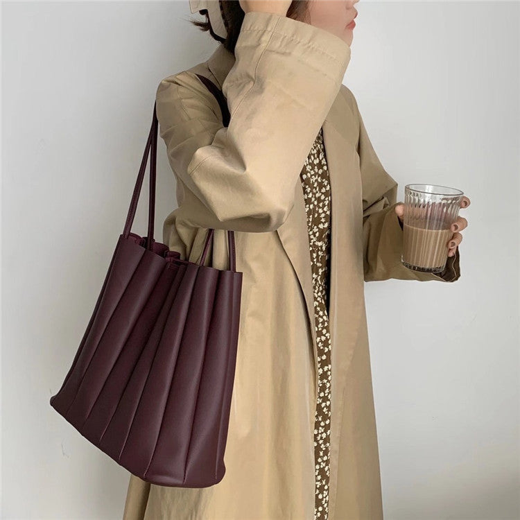 Color Series Pleated Simple Literary Handbag