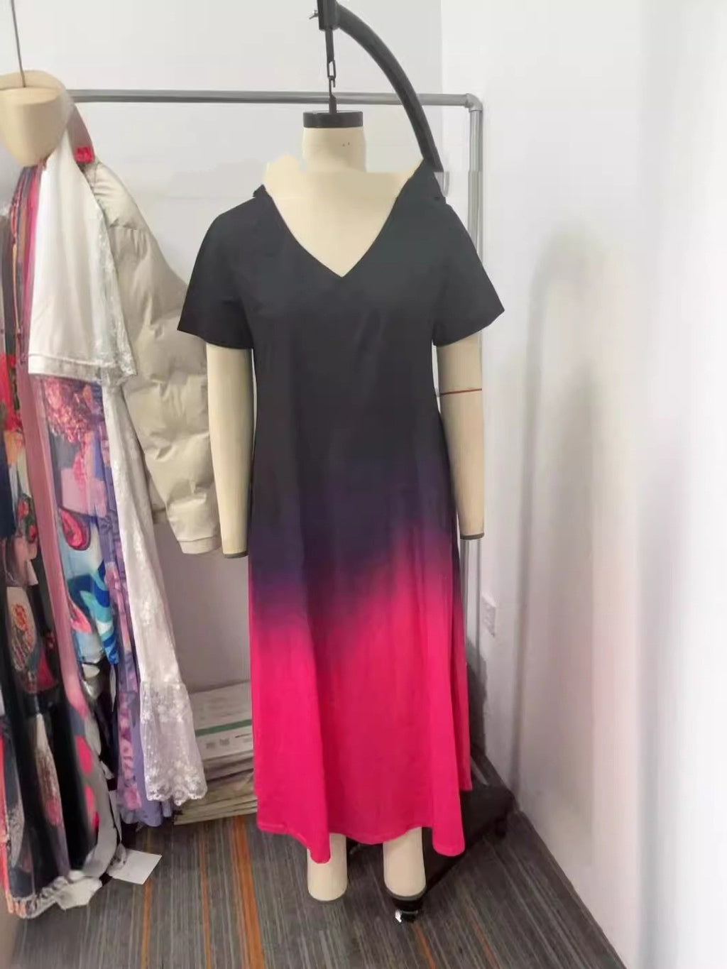 Comfortable Pleated Gradient Color Dress