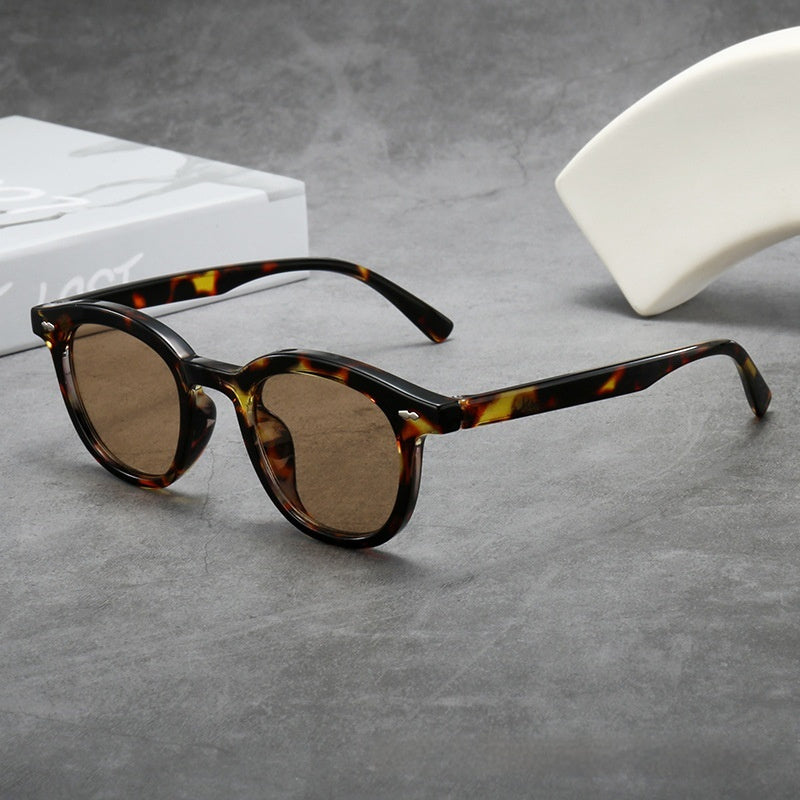 Retro Oval Frame Rice Nail Decoration For Men And Women