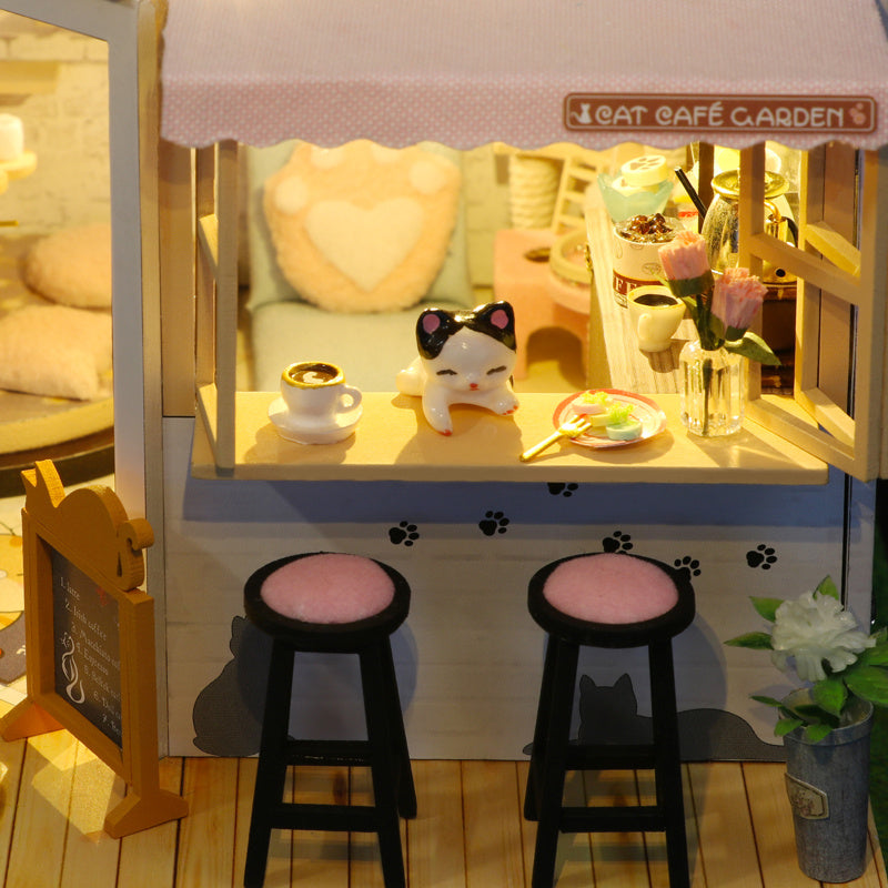 Three-dimensional Jigsaw Puzzle Creative House