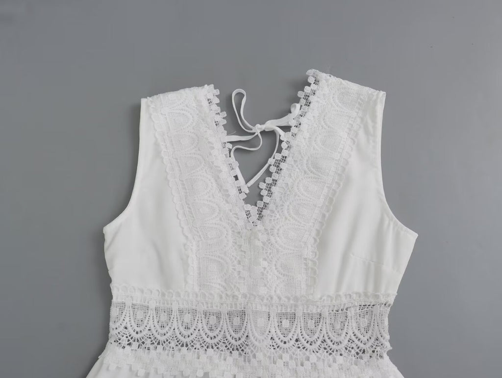 Women's Spring Fashion Simple Lace Stitching White Dress