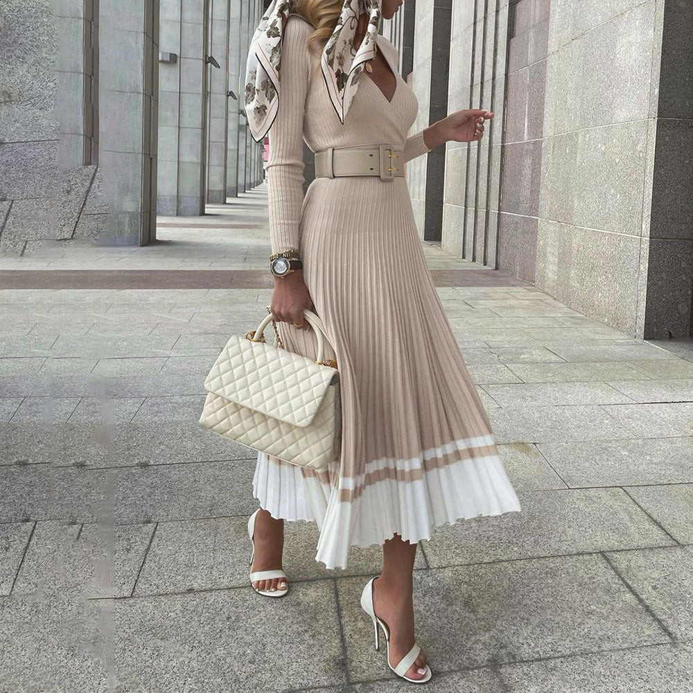 Belted Slim V Neck Knitted Pleated Dress