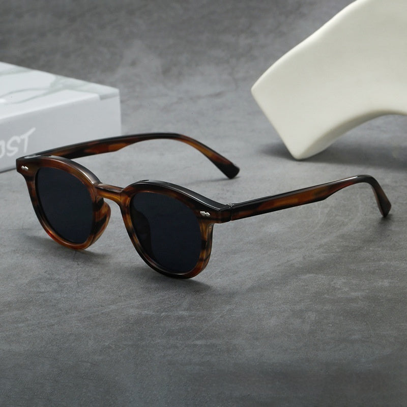 Retro Oval Frame Rice Nail Decoration For Men And Women