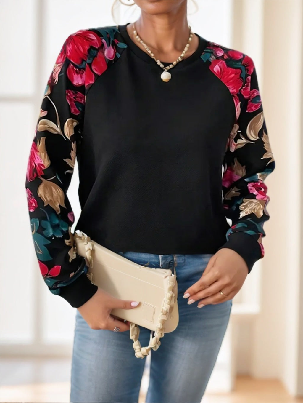 Ladies' Long-sleeved Flower-shaped Top