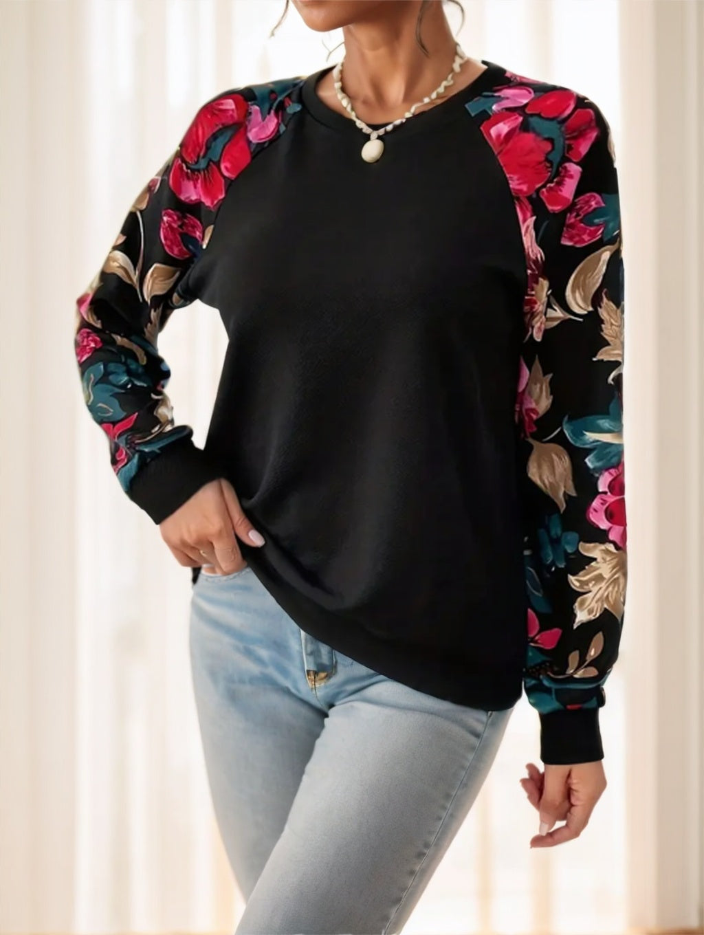 Ladies' Long-sleeved Flower-shaped Top