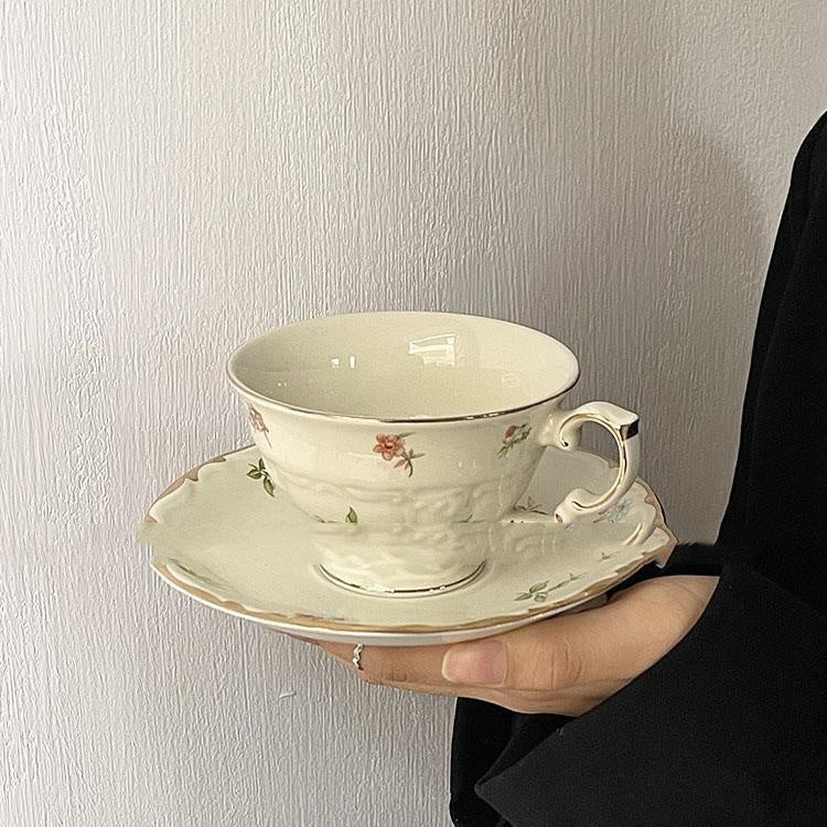 Retro Romantic Afternoon Tea Cup And Saucer Suit