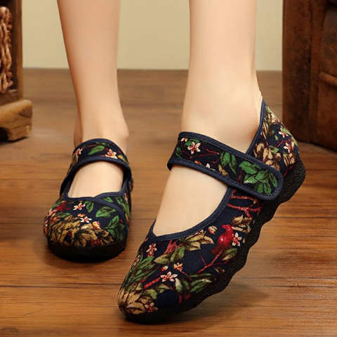 Middle-aged And Elderly Mother Comfortable Flat Soft Bottom Cloth Shoes