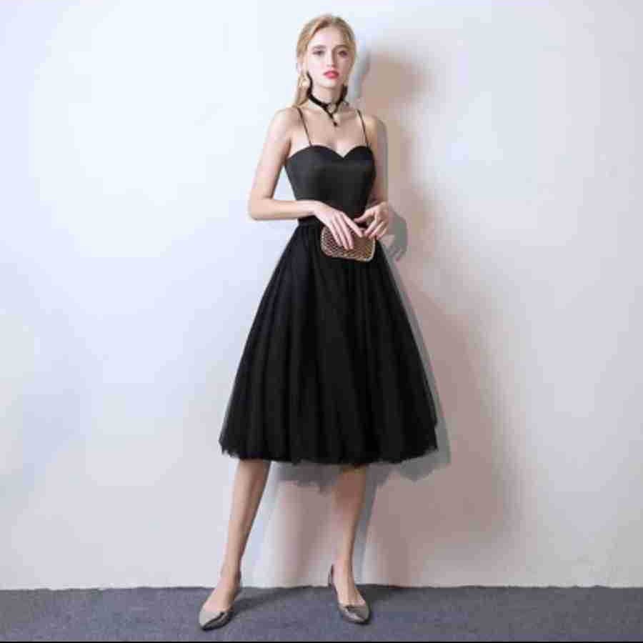 Women's Minimalist Suspender Travel Photo Wedding Dress