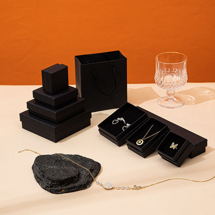 Jewelry Box Black Tiandigai Ornament