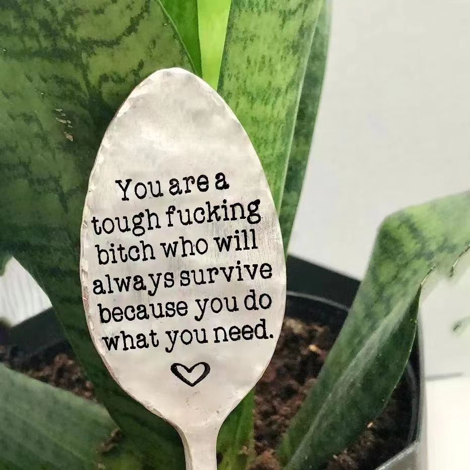 Leaf Carving Keychain Pendant