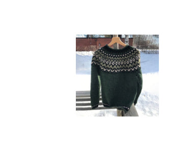 Thick Needle Fabric Printed Women's Round Neck Sweater