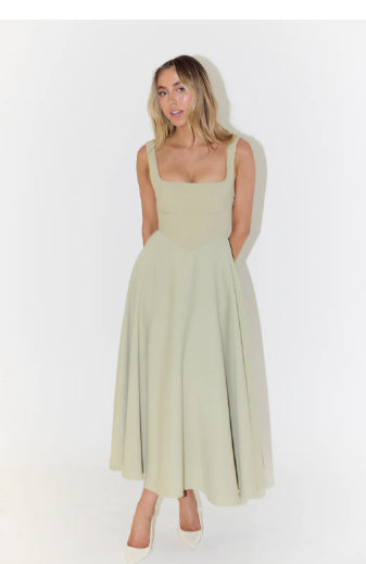 Solid Color Shoulder Strap Slim Fit Mid-length Dress