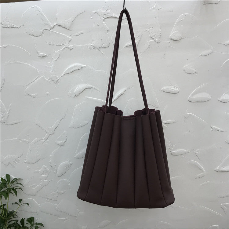 Color Series Pleated Simple Literary Handbag