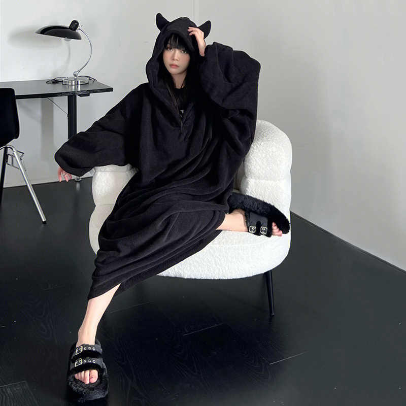 Plus Size Cute Little Devil Black Island Velvet Pajamas