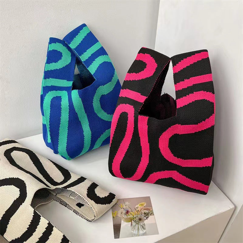 Fashionable And Minimalist Line Shoulder Bag