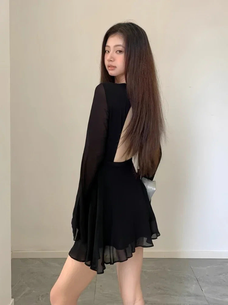 Black Backless Temperament Skirt Waist-controlled Long Sleeves Design Skirt