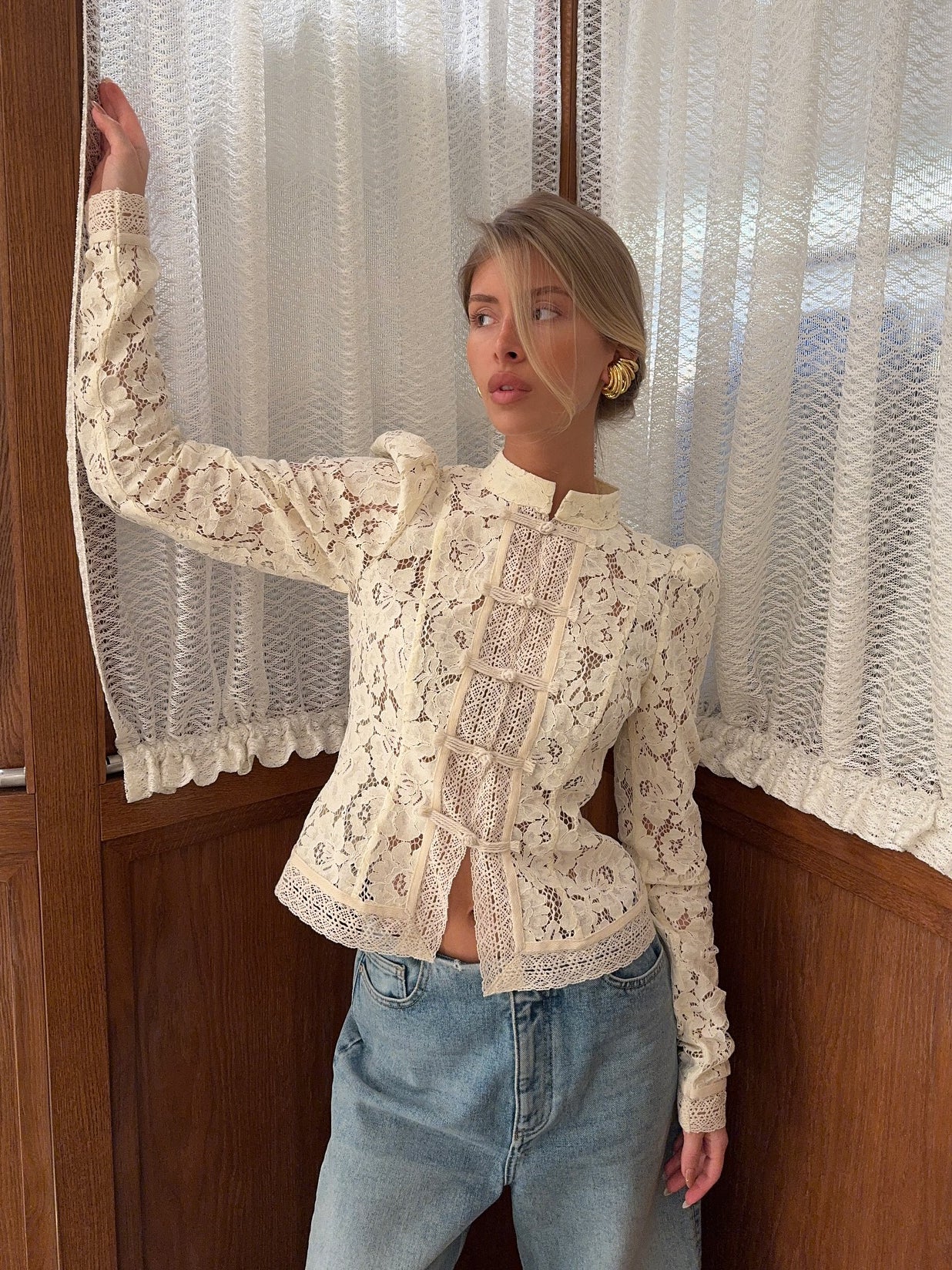 Lace Panel Long Sleeve Shirt
