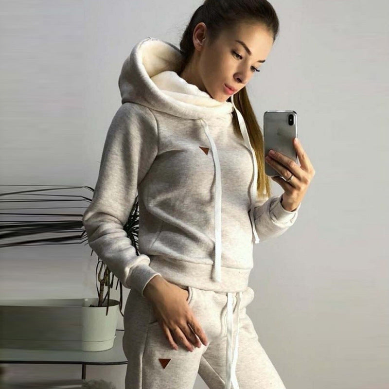 Women's Fleece Leather Seal Long Sleeve Hooded Casual Sports Suit