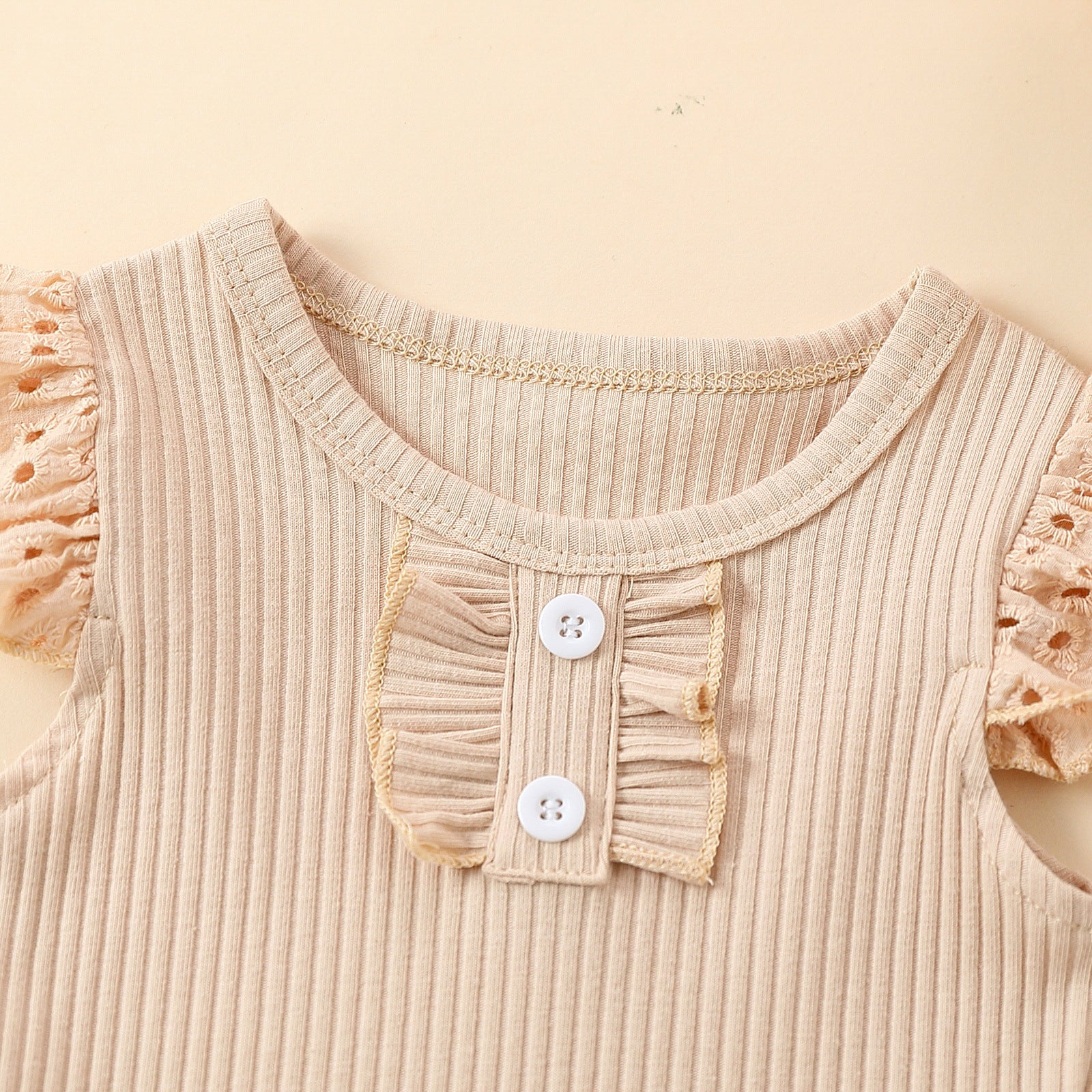 Girls' Flounced Sleeve Buttons Sunken Stripe Cotton Shorts Suit