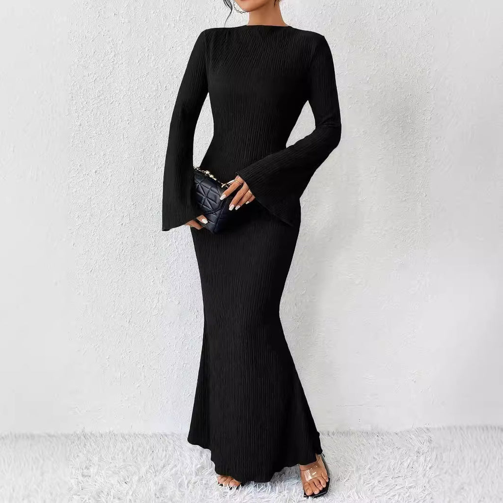 Autumn And Winter Women's Fashion Round Neck Horn Long Sleeve Slim Hip Bag Dress