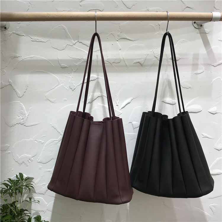 Color Series Pleated Simple Literary Handbag